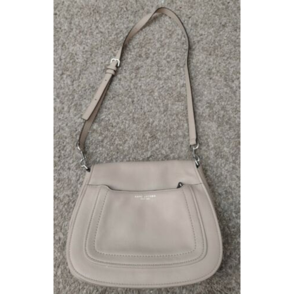 Marc Jacobs Empire City Mini Leather Messenger Crossbody Bag  Biege Purse